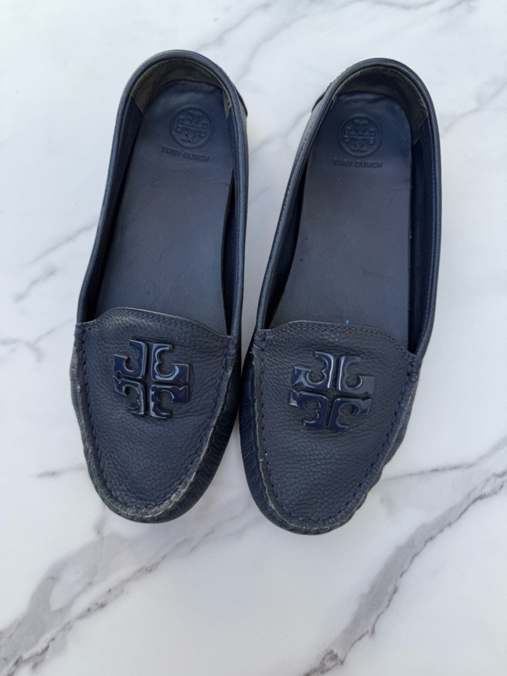 Tory Burch Dark Blue Leather Logo Driving Moccasins. Size 8